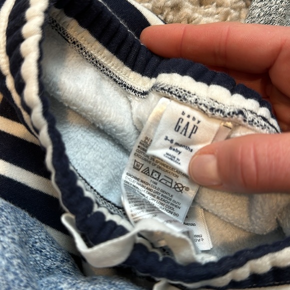 Baby Gap 3-6mo pants x3 - Picture 6 of 7